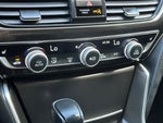 2022 Accord Thumbnail 19