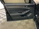 2018 Accord Thumbnail 16