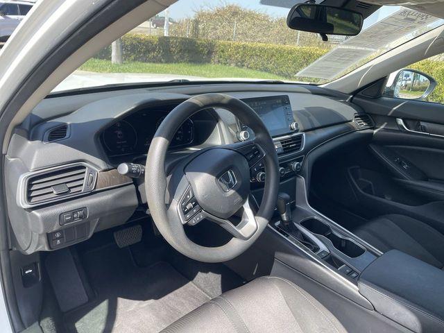 2019 Honda Accord - $15,999