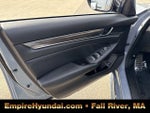 2022 Accord Thumbnail 18