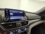 2019 Accord Thumbnail 15
