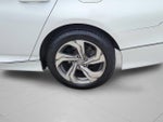 2018 Accord Thumbnail 31