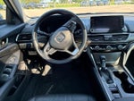 2022 Accord Thumbnail 13