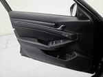 2018 Accord Thumbnail 12