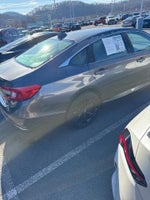 2018 Accord Thumbnail 9