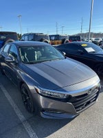 2018 Accord Thumbnail 10