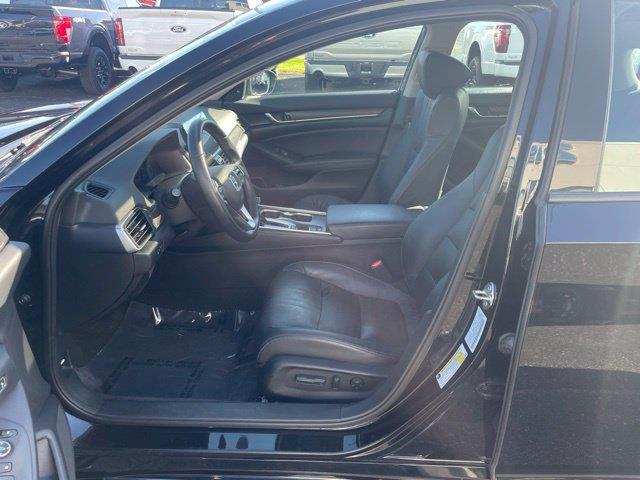 2018 Honda Accord - $11,995