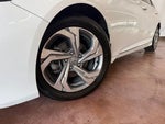 2018 Accord Thumbnail 19