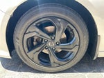 2018 Accord Thumbnail 15