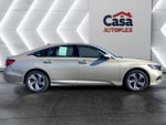 2018 Accord Thumbnail 15