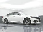 2018 Accord Thumbnail 26