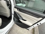 2018 Accord Thumbnail 17
