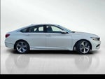 2018 Accord Thumbnail 3