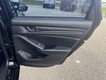 2022 Accord Thumbnail 31