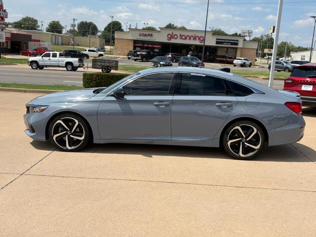 2022 Honda Accord - $25,700