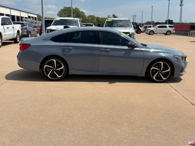 2022 Honda Accord - $25,700