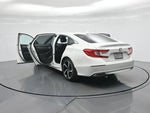 2018 Accord Thumbnail 28