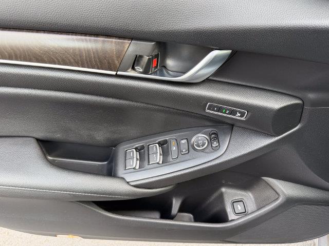 2020 Honda Accord - $25,995