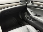 2019 Accord Thumbnail 14