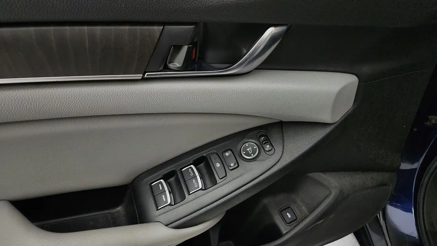 2019 Honda Accord Hybrid EX
