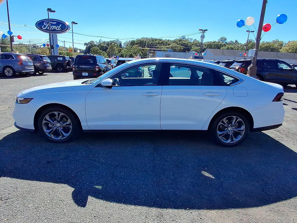 2023 Honda Accord - $22,000