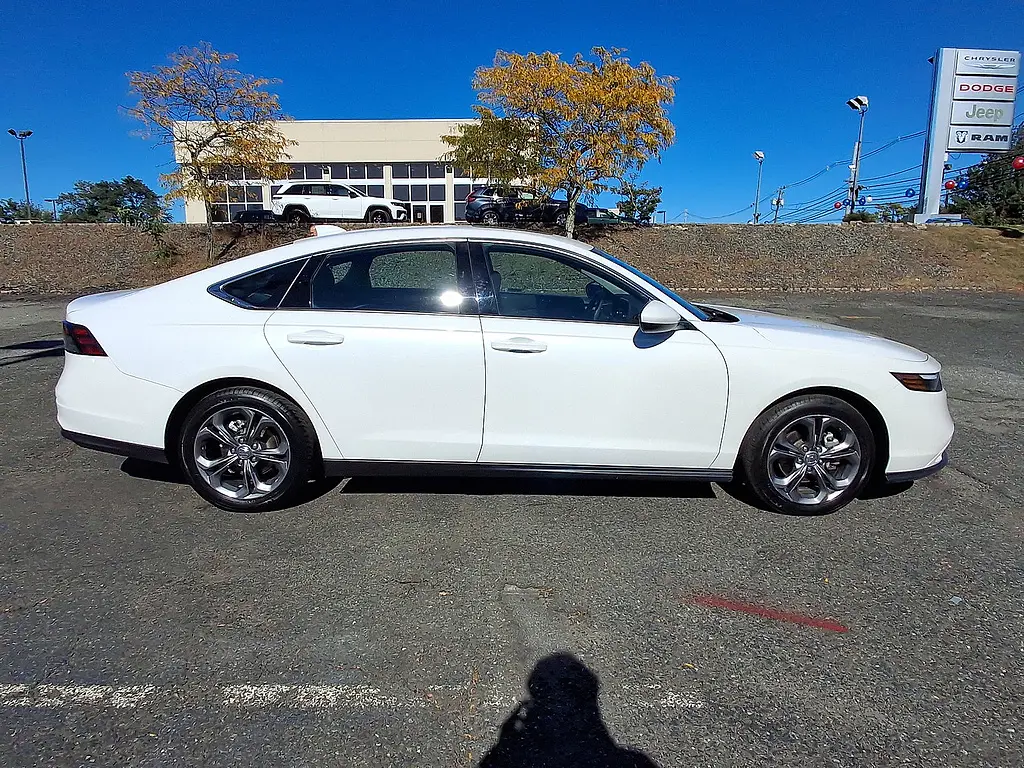 2023 Honda Accord - $22,000