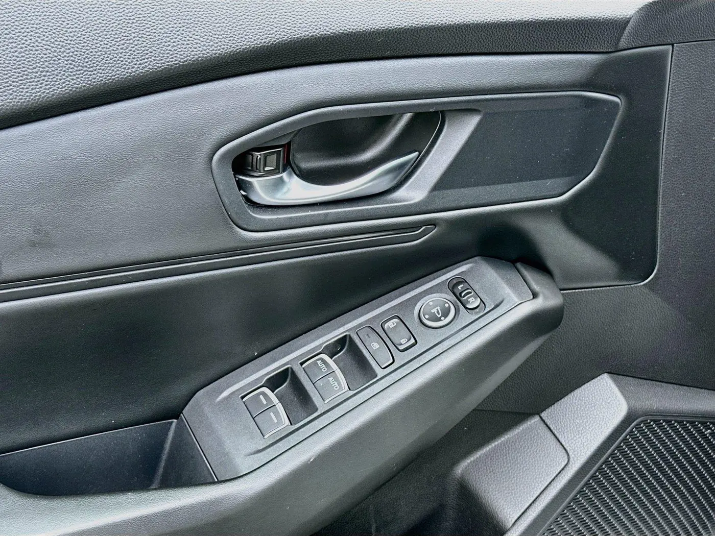 2023 Honda Accord - $22,995
