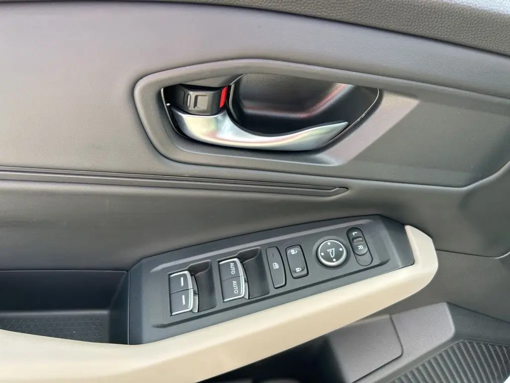 2025 Honda Accord - $25,563