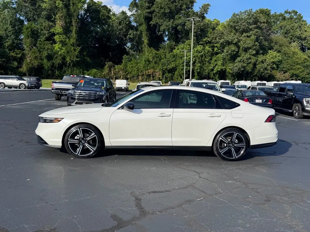 2026 Honda Accord - $30,999