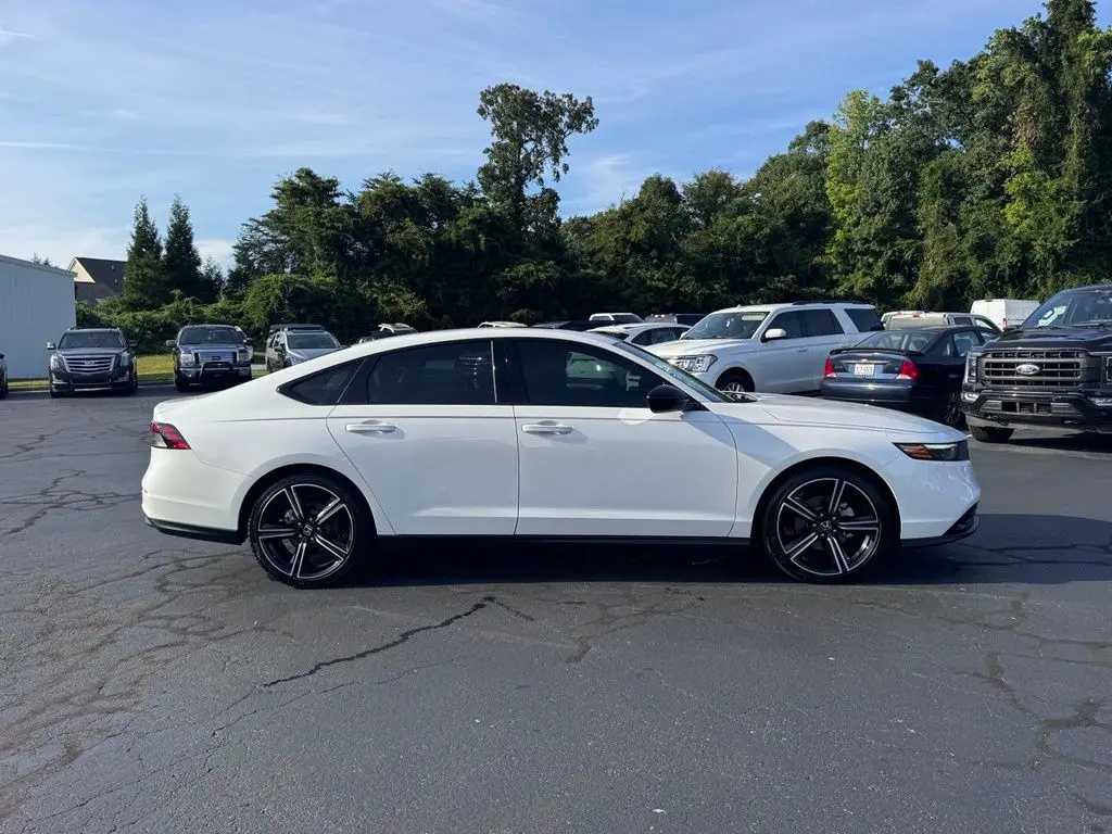 2026 Honda Accord - $30,999