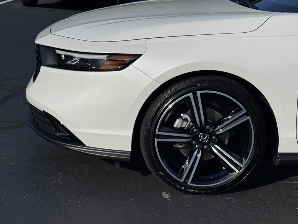 2026 Honda Accord - $30,999