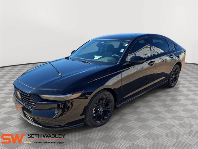 2025 Honda Accord - $32,000