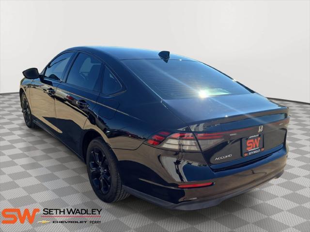 2025 Honda Accord - $32,000