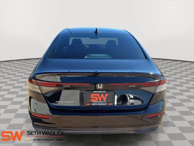 2025 Honda Accord - $32,000