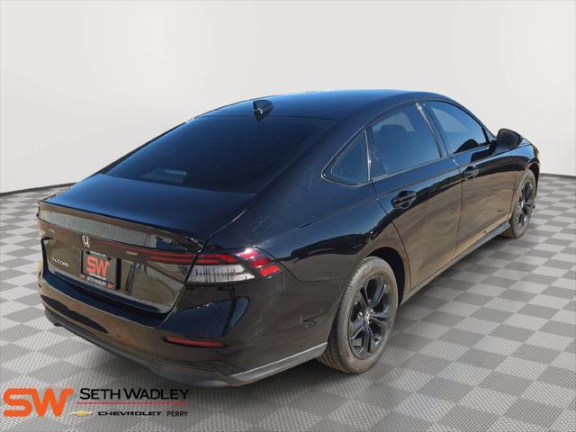 2025 Honda Accord - $32,000
