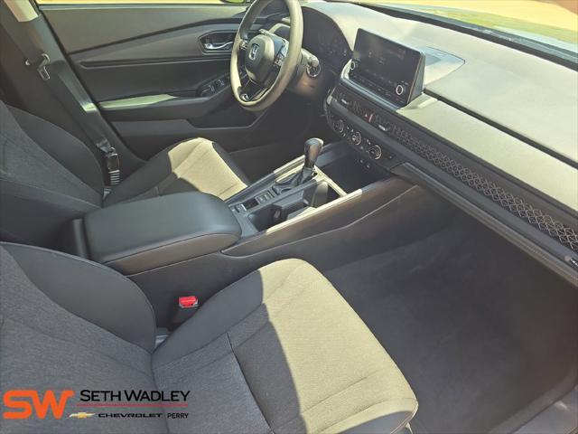 2025 Honda Accord - $32,000