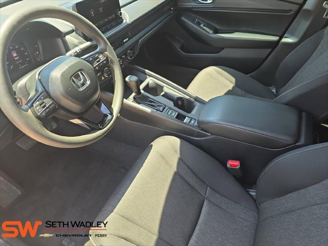 2025 Honda Accord - $32,000