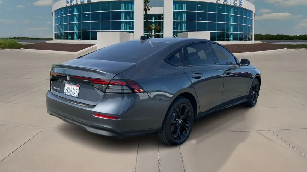 2025 Honda Accord SE
