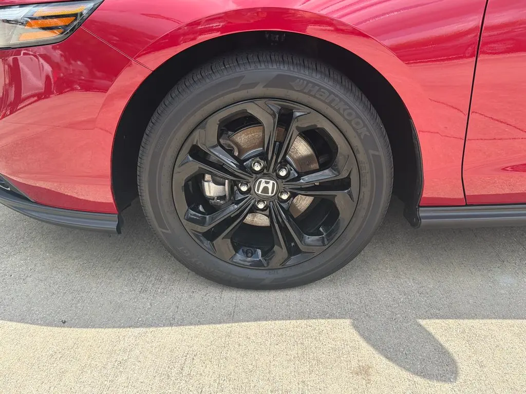 2025 Honda Accord - $26,501