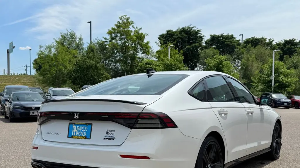 2025 Honda Accord Hybrid Sport-L