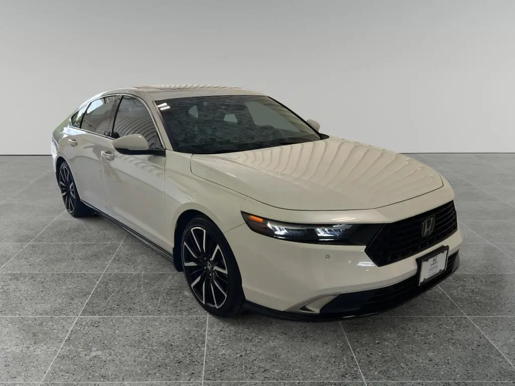 2025 Honda Accord - $33,980