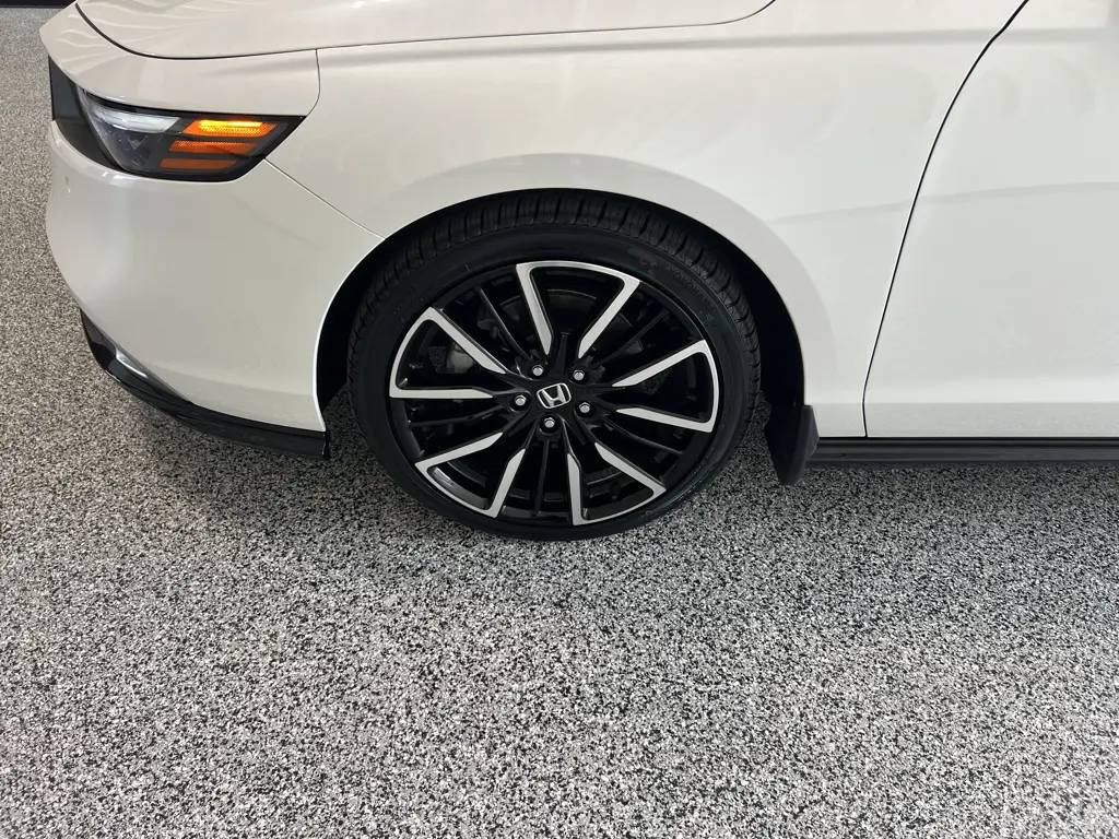 2025 Honda Accord - $33,980