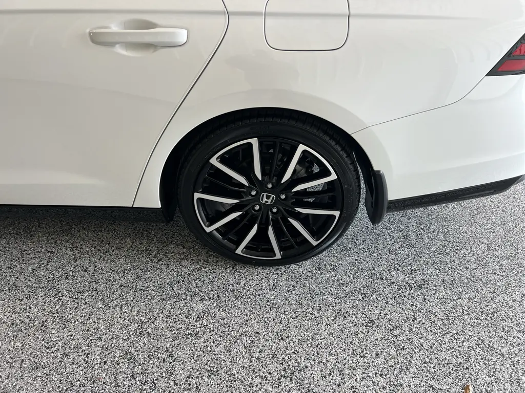 2025 Honda Accord - $33,980