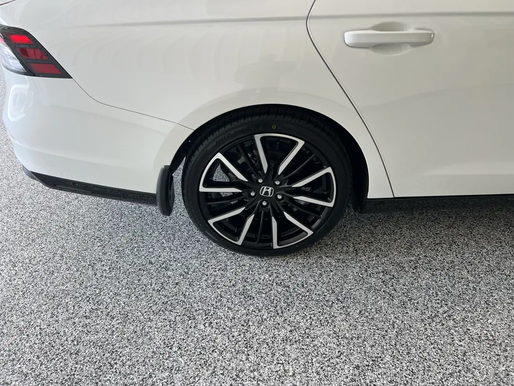 2025 Honda Accord - $33,980