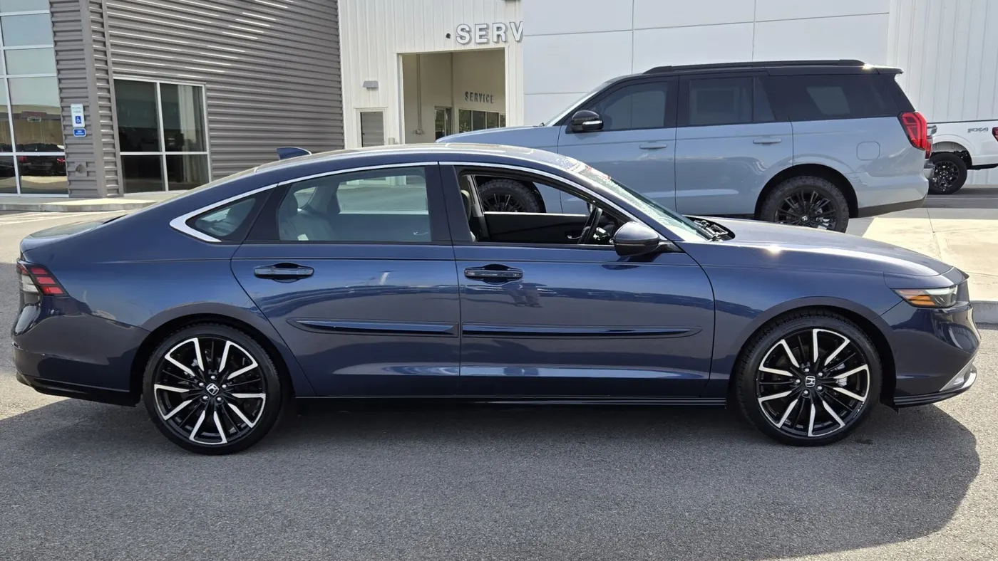 2023 Honda Accord Hybrid Touring