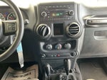 2011 Wrangler Thumbnail 15