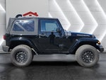 2010 Wrangler Thumbnail 28