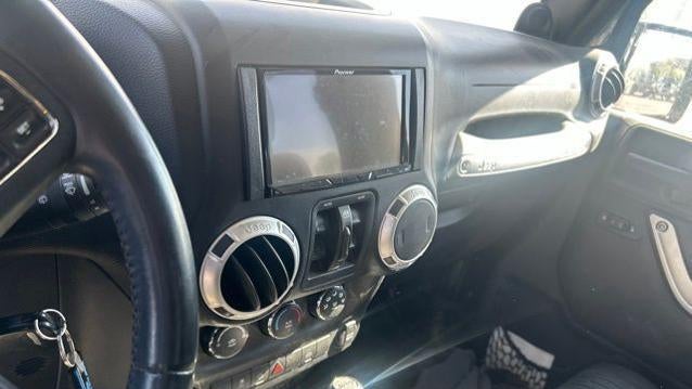 2011 Jeep Wrangler Unlimited Sahara
