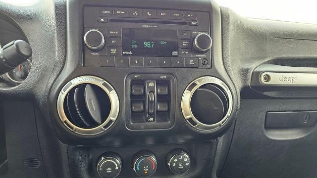 2011 Jeep Wrangler Unlimited Sahara