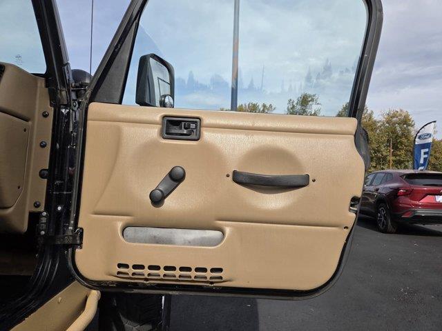 2001 Jeep Wrangler - $12,988